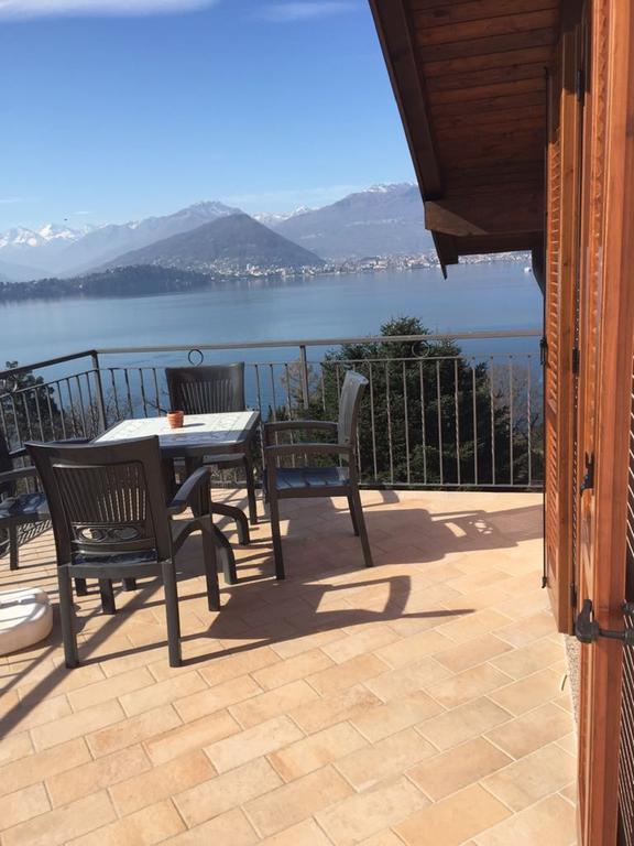 Ferienwohnung Apartment Laveno-Mombello Ngoại thất bức ảnh