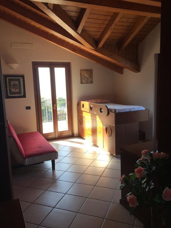 Ferienwohnung Apartment Laveno-Mombello Ngoại thất bức ảnh