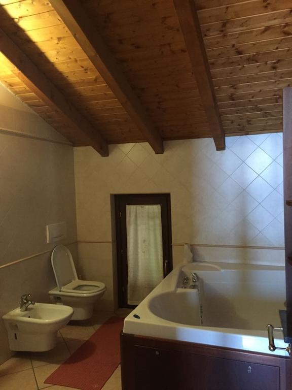 Ferienwohnung Apartment Laveno-Mombello Ngoại thất bức ảnh