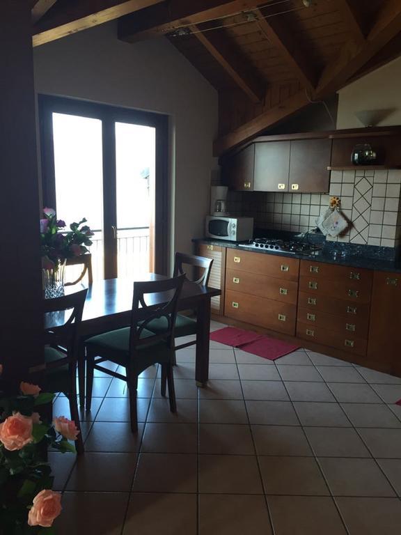 Ferienwohnung Apartment Laveno-Mombello Ngoại thất bức ảnh